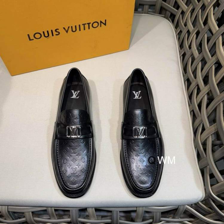 Picture of Louis Vuitton Shoes _SKULVsz38-45WM082113277